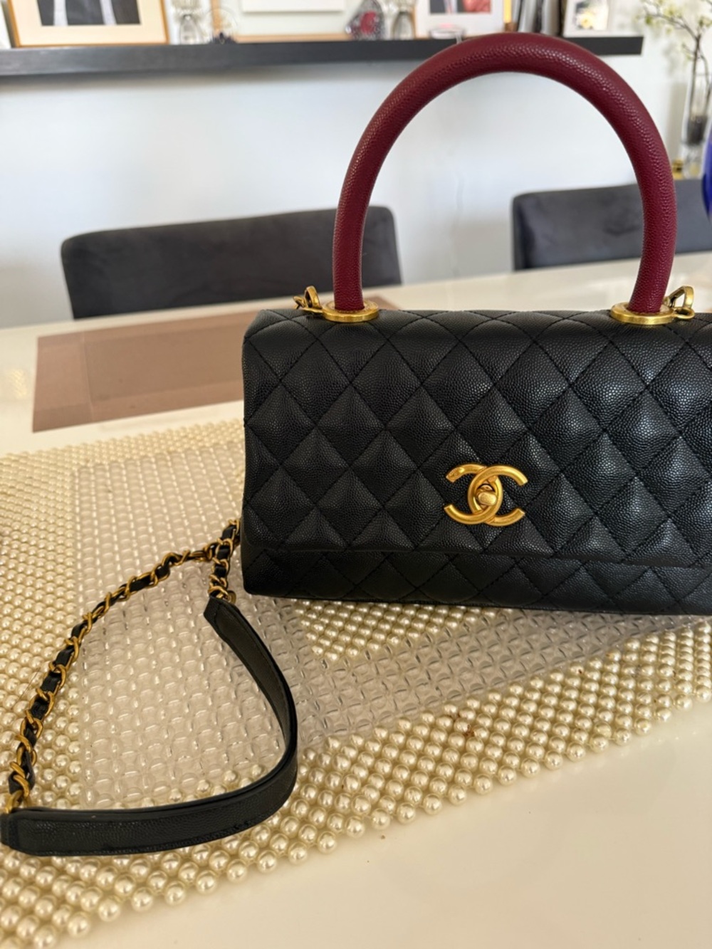 Quilted Top-Handle Shoulder Bag in Black with Burgundy Handle - Picture 2 of 4